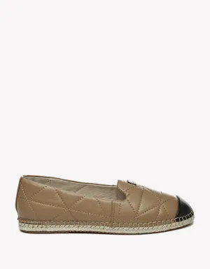 Evelyn in Brown