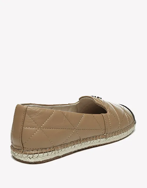 Evelyn in Brown