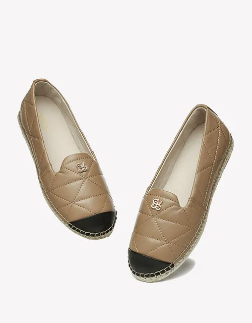 Evelyn in Brown