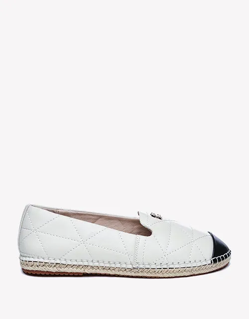 Evelyn in Ivory