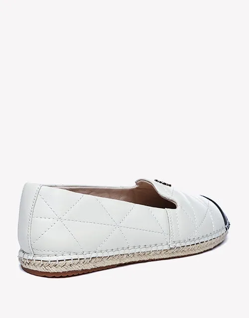 Evelyn in Ivory