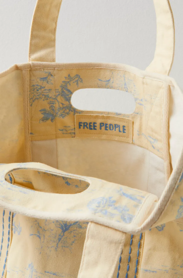 FREE PEOPLE PRINTED CARAVAN TOTE IN TOILLE