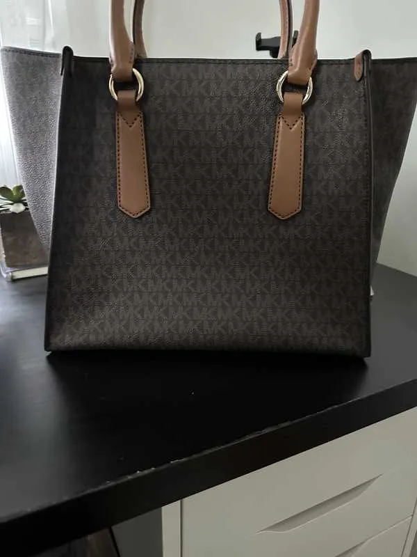 Kris Large Logo Satchel