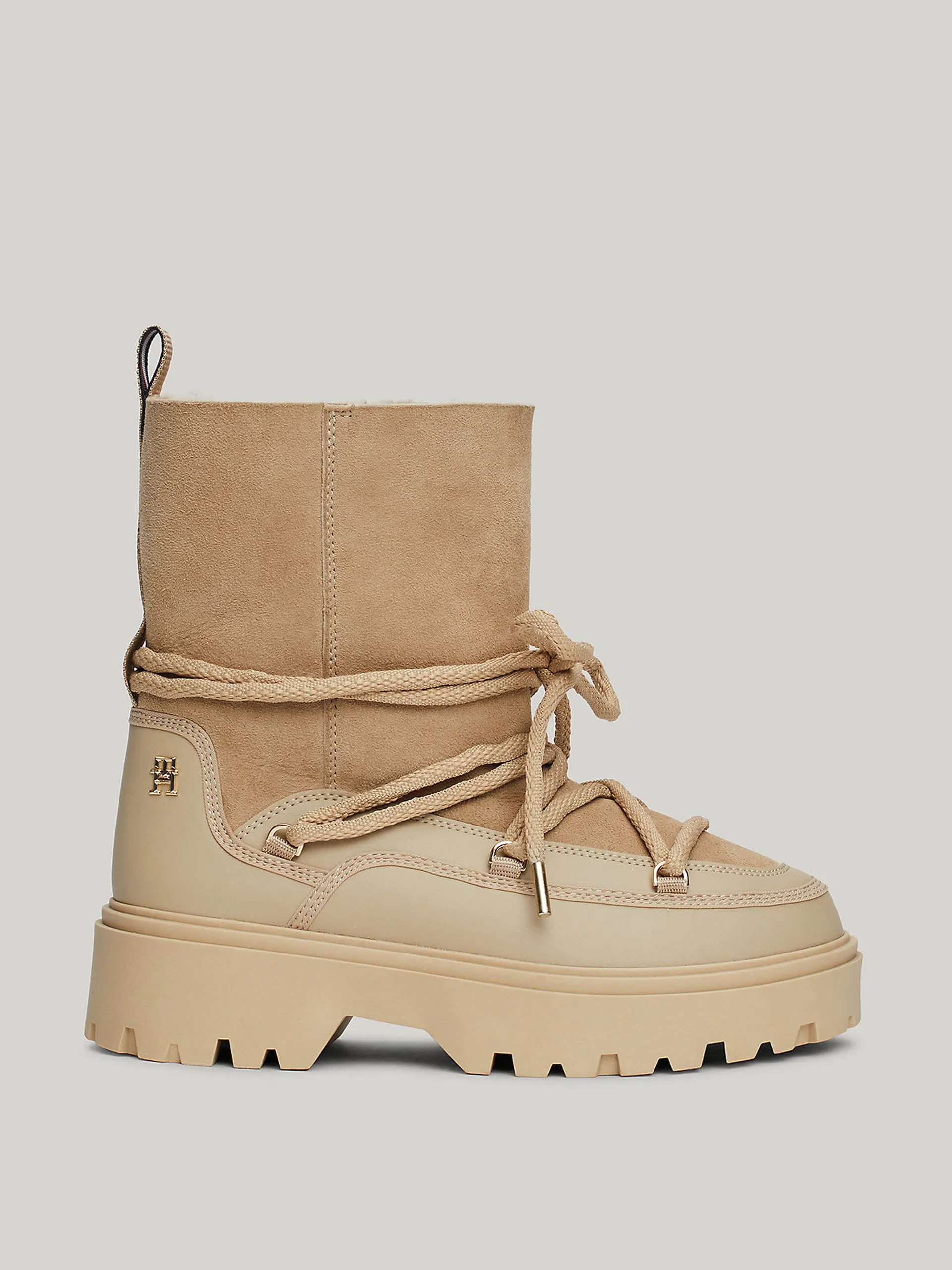 Shearling leather lace-up snow boots